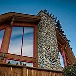 Ambleside Lodge