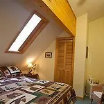 Ambleside Lodge